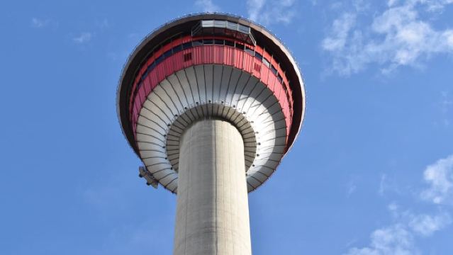 Calgary: 3.5-Hour Bus City Tour with Gasoline Alley Museum