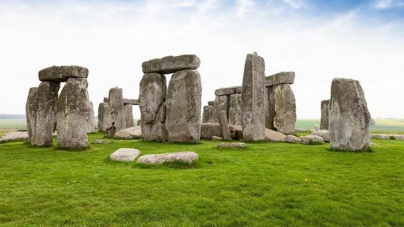Excursión de un día en inglés al Castillo de Windsor, Stonehenge, Lacock y Bath desde Londres