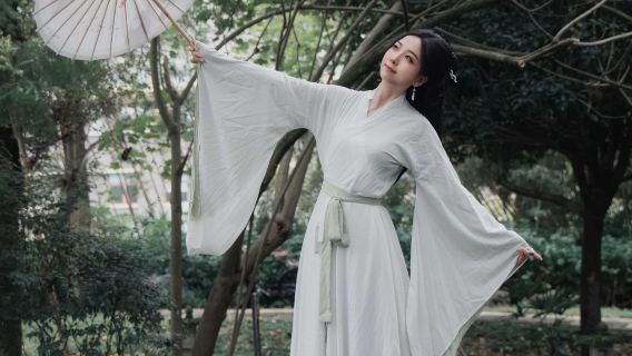 De'an Travel Photography[Yanjia Lake/Yimen Chen Family Garden photography services: portrait, companion, follow-up, aerial photography with multilingual translator and local guide]