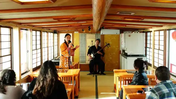 東京彩虹橋遊船及表演,可選無限暢飲啤酒