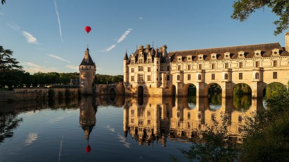 法國巴黎來回盧瓦爾城堡群｜譽為「法國花園」【中文司導包車】