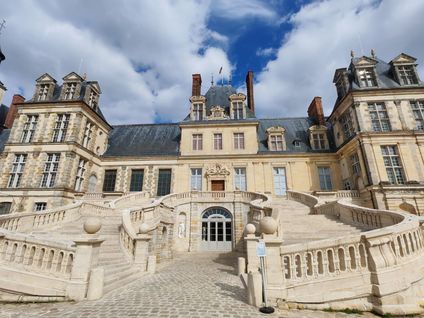 法國周邊巴爾比宗-楓丹白露宮-沃子爵堡一日遊-私人小團中文司機