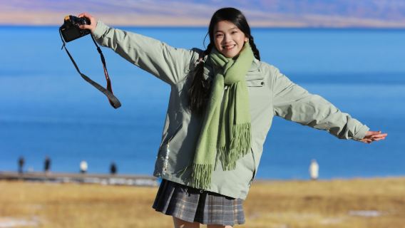 Sayram Lake Winter Day Tour [Self-drive Lake Loop + Pure Fun Small Group] [Starting from Yining] One-Day Group Tour