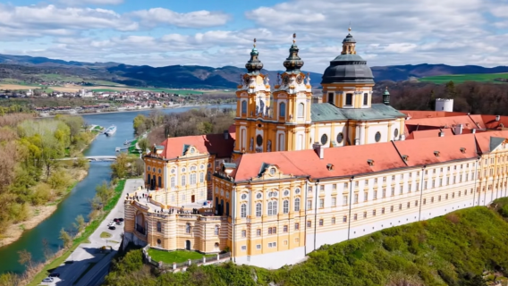 Wachau Valley Light and Shadow Tour | A Medieval Hidden Gem Excursion from Vienna