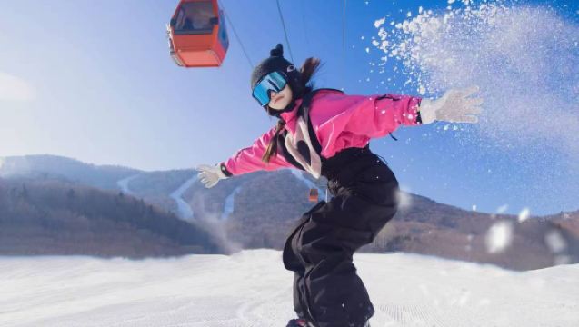 【亞布力西站接送】亞布力滑雪套票 + 森林溫泉門票