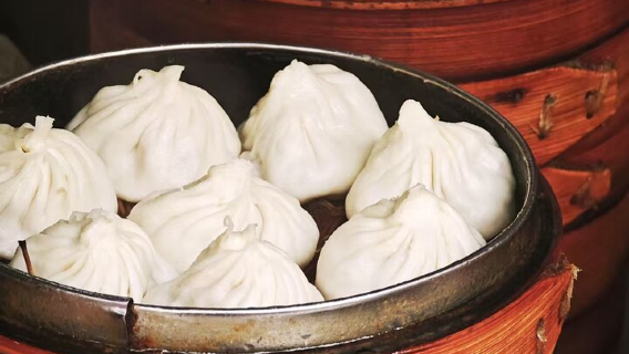 Levendigheid verborgen in steegjes | Ontwijk de massa reizigers, culinaire wandeling door de steegjes van Nanjing, proef de authentieke smaken van Jinling