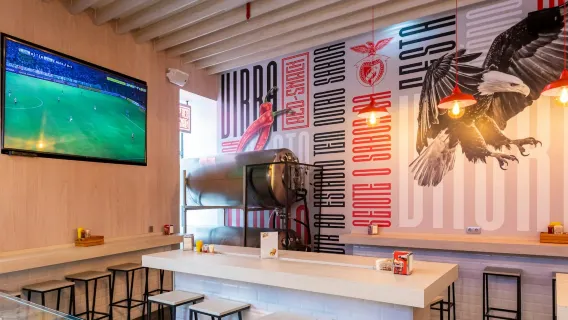 Estádio da Luz & Benfica Museum: Entry Ticket + Snack + Scarf Offer