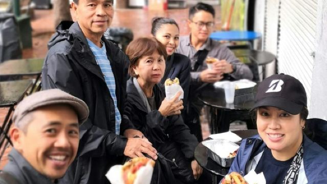 Athens: Guided Greek Street Food Tour