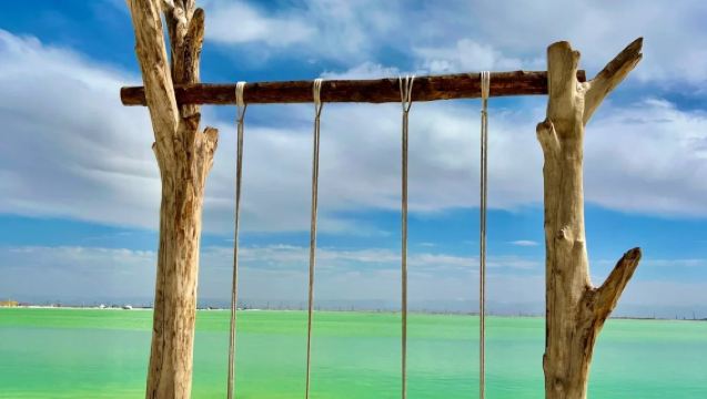 察爾汗鹽湖+烏素特水上雅丹地質公園一日遊【包車遊】