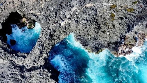 Expérience 4x4 au pont naturel de l'île Maurice (Promenez-vous le long de la plage et des champs de canne à sucre pour voir le pont naturel)