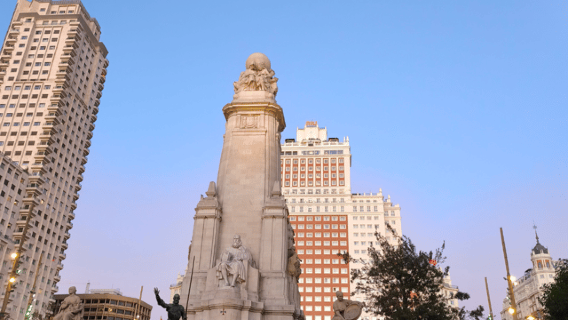 Madrid: tour privato con tesori nascosti e segreti locali