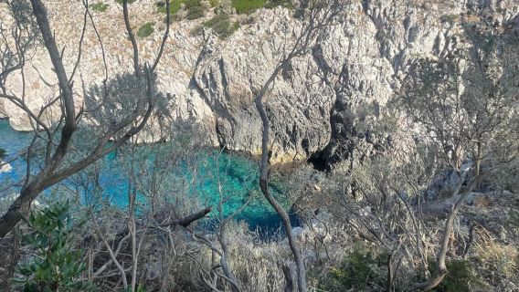 CAPRI WANDELEN: Pad van Forten