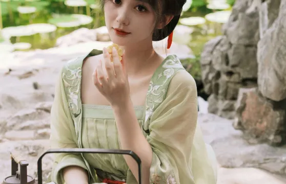 大廠旅拍【民族宮異域風情Trip Moments跟拍+多語言翻譯本地攝影師定格伊斯蘭風格】