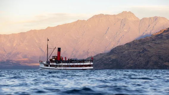 Queenstown TSS Earnslaw + Farm Tour + BBQ Lunch/Dinner + Horse Riding