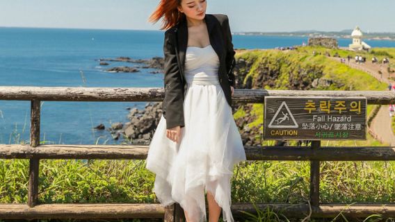 Jeju travel photography[Global Seoul and Jeju Island wedding photography package with professional photographer for pre-wedding photoshoots and portrait sessions]
