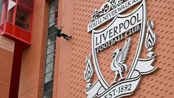 La discesa in corda doppia di Anfield + ingresso gratuito al Museo LFC