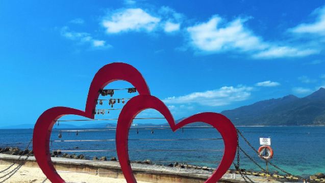 Sanya Boundary Island 1-Day Tour [Includes Transportation + Admission Ticket + Ferries + Guide] Pure Play No Shopping + Insurance
