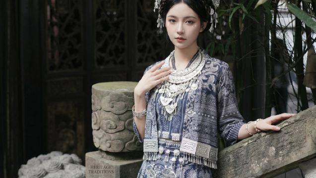 Half-day tour to Enshi Tusi Castle + Long Lin Palace + Daughter City [Group up to 8 | City transfers | Pure play]