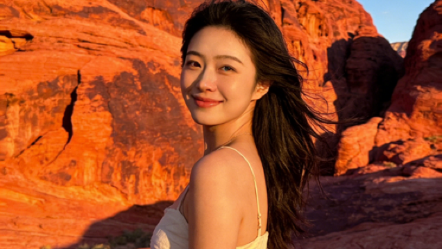 美國拉斯維加斯來回火焰谷+七彩石一日遊-包車-高銷