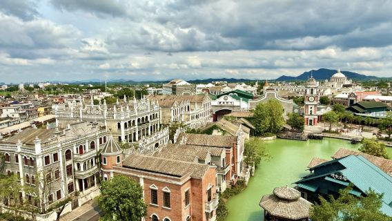 Lawatan Sehari ke Jalan Tiga Puluh Tiga Jiangmen + Bandar Lama Chikan + Menara Diaolou Kaiping + Sewaan Peribadi Eksklusif [Tidak Termasuk Tiket Masuk]