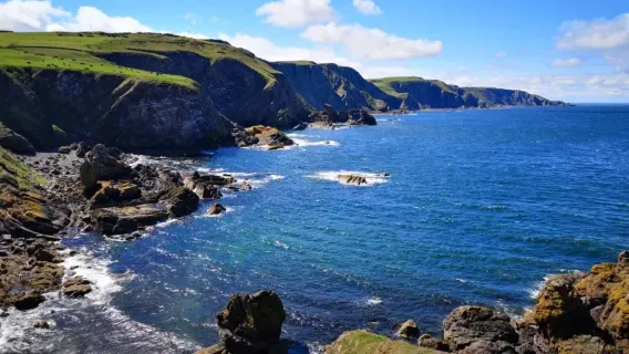 12-hour private charter in Chinese and English from Edinburgh/Glasgow round-trip - Thor filming locations + sea fishing tour
