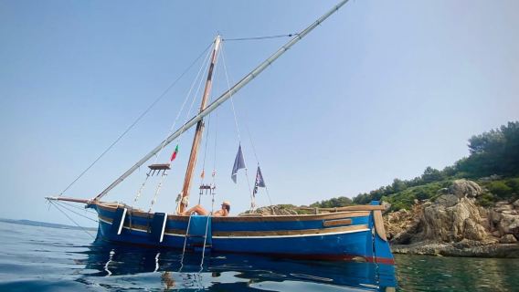 From Alghero: 4-hour sailing boat excursion