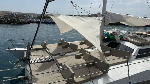 Gran Canaria: Catamaran Tour with Lunch and Drinks