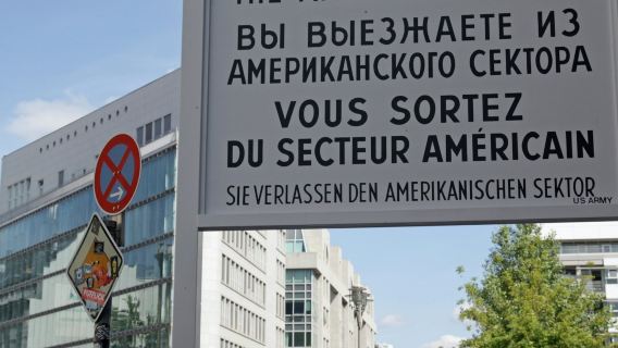 Tour tham quan nhanh Thế chiến II và Chiến tranh Lạnh