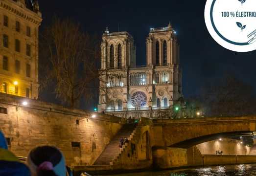 Seine River: Evening Cruise with Music Onboard by Vedettes de Paris