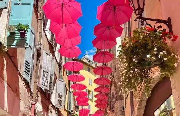 格拉斯香水小鎮+畢加索博物館+卡普拉半島+濱海自由城【包車】