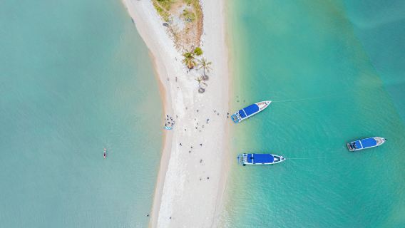 【特典ツアー】パンガ湾カオ・ピンカン島+カイノック島/ロングテールビーチ+カヌーワンデーツアー