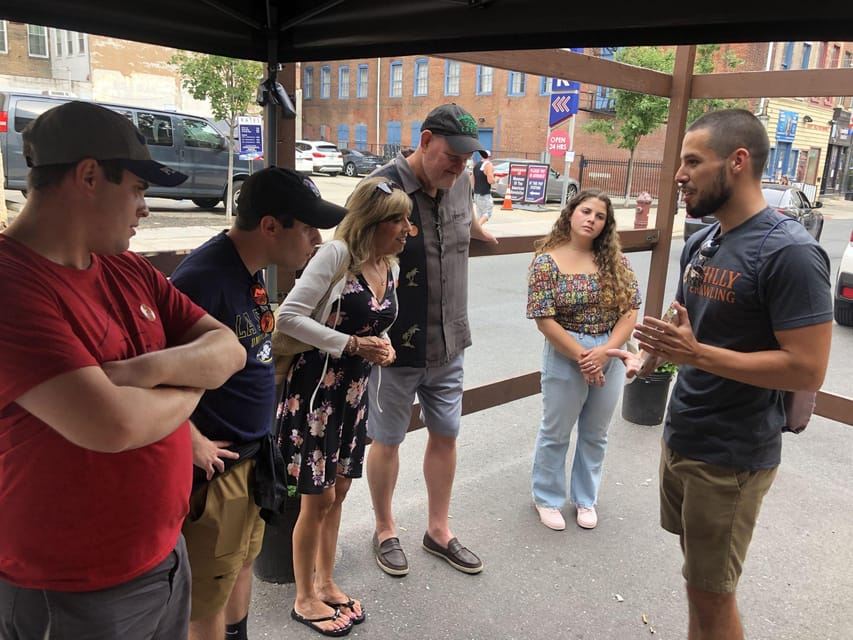 Philadelphia: Guided Tour with Pub Crawl