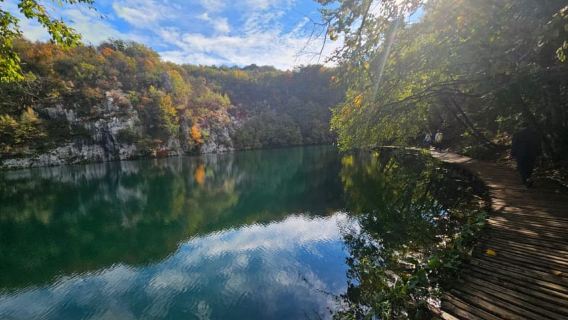 Plitvice: ทัวร์ชมทะเลสาบ Plitvice พร้อมล่องเรือ