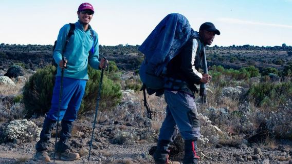 Entdecken Sie die beste 6-tägige Marangu-Route zum Kilimandscharo-Besteigen