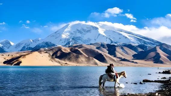 카스가르, 신장 파미르 고원, 카라쿨 호수, 바이샤 산, 바이샤 호수 1일 프라이빗 투어