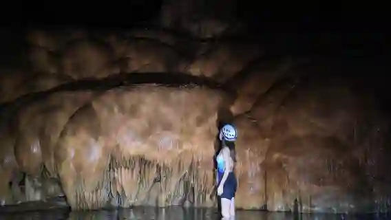 廣西陽朔元峽谷溯溪2小時體驗/戶外運動體驗【興坪古鎮範圍內可接駁】