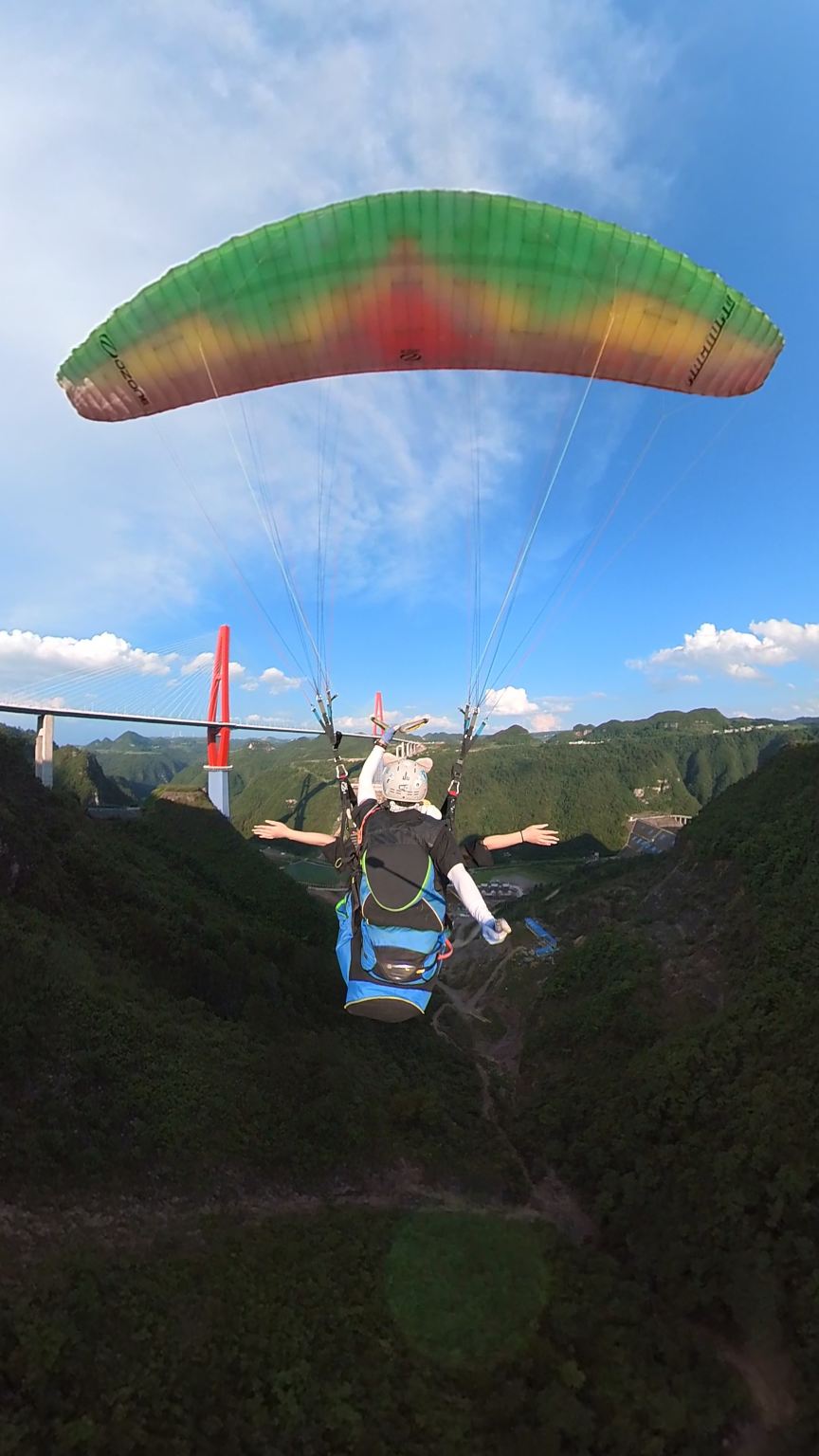 龍裏河大橋滑翔傘飛行營地滑翔傘飛行體驗【專業教練一對一飛行】