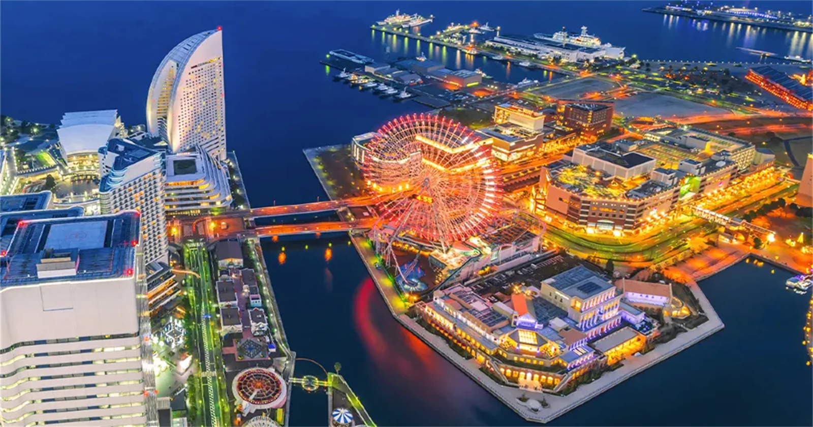 Kamakura Youth Memories + Enoshima + Yokohama Red Brick Warehouse Night View Day Tour Including Enoden Experience