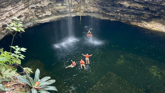 eendaagse tour naar Chichen Itza Cenote Chichikan vanuit Cancun, Mexico