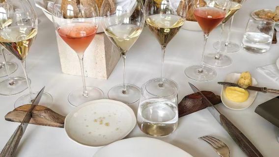 1-day tour of Champagne tasting in Reims and the Cathedral of Notre-Dame of Reims