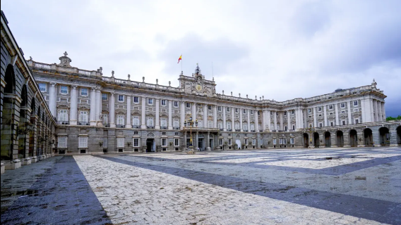 西班牙馬德里｜ 旅遊陪同翻譯｜ 展會｜ 商務考察洽談｜ 自由行地接｜接機 （可私人定制）