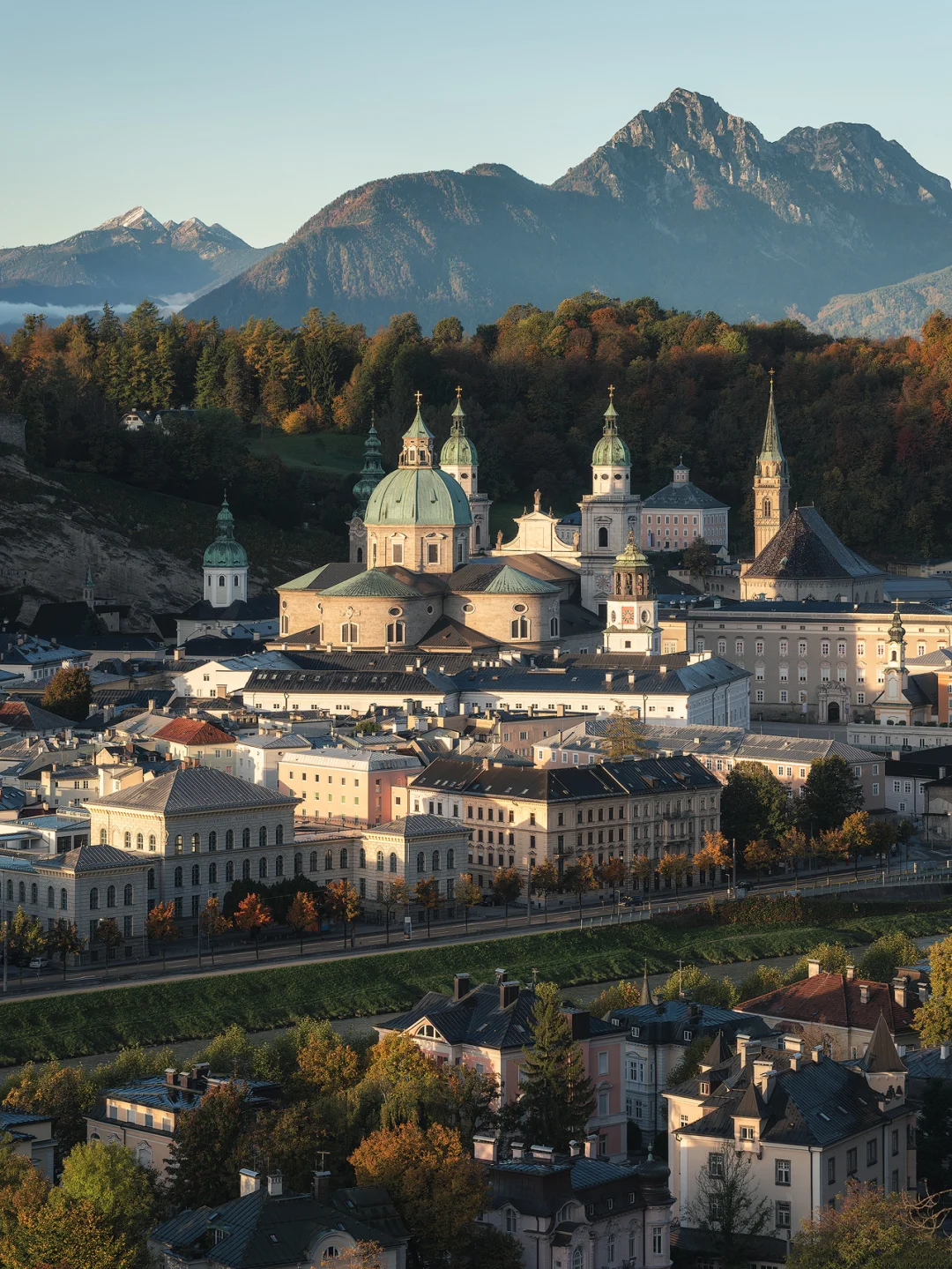 Round-trip from Munich, Germany: 1-day tour to Salzburg + English-speaking guide + Daily departures