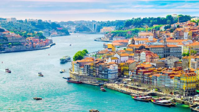 Porto, Portugal: Penterjemah Profesional Cina-Portugis & Inggeris | Penterjemah Pameran | Teman Perniagaan | Pemandu Pelancong Tempatan | Perancangan Perjalanan Tersuai