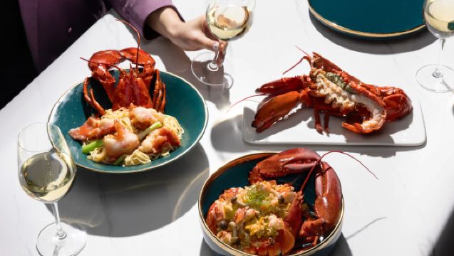 [Up to 15% Off] Hong Kong Renaissance Harbour View Hotel | Food Studio | Galloping Delights New Year Buffet / Buffet Lunch / Buffet Diner