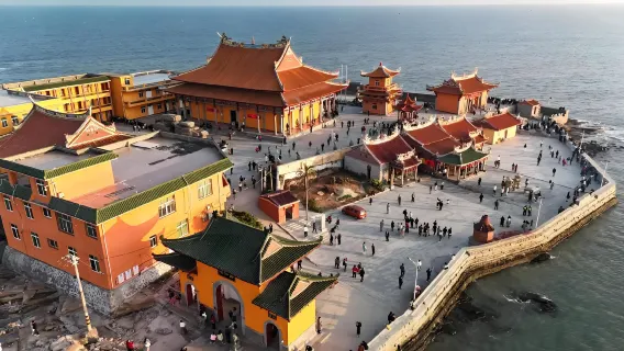 Gita di un giorno con auto privata: Villaggio di Xunpu a Quanzhou, Tempio Luojia, Costa d'Oro e Antico Villaggio di Wulin