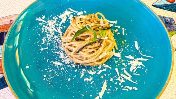 Sorrento: Authentic Experience with Spaghetti, Wine and Limoncello