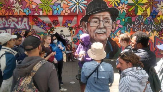 Graffiti Tour: a fascinating walk through a street art City
