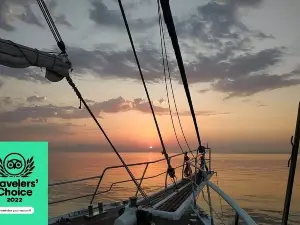 Sunset South Coast Sail Cruise with lunch,drinks, optional transfer 