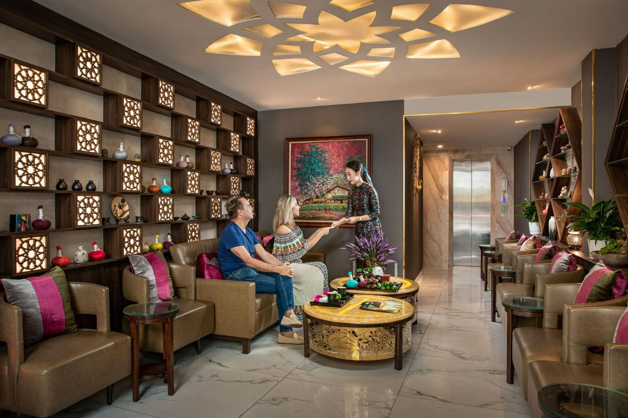 Experience La Belle Vie Spa (Luxury Spa, 120-minute service with complimentary meal, diverse services)