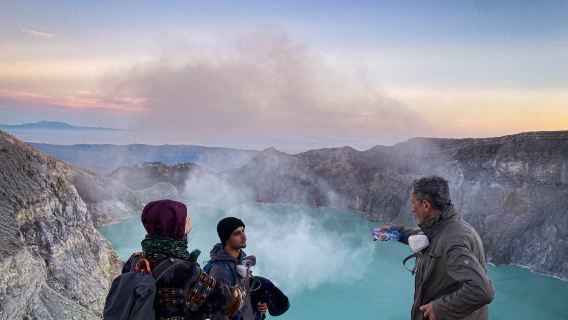 Mount Ijen Crater Trekking Adventure with Blue Fire and Breakfast from Surabaya